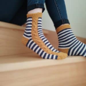 Sinapis - Chaussettes au tricot - Intarsia - Maloraé Designs
