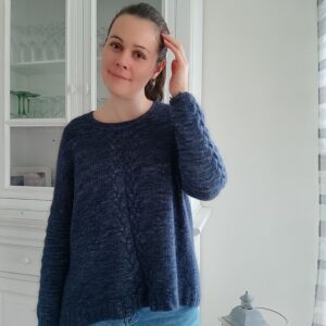 Cumulonimbus - Patron de pull boxy pour femme au tricot - Torsade - Maloraé Designs