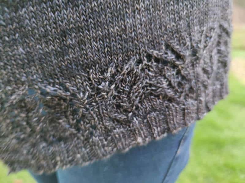 Cynara, patron de gilet pour femme au tricot ! - Patron de gilet raglan au tricot pour femme - Maloraé Designs