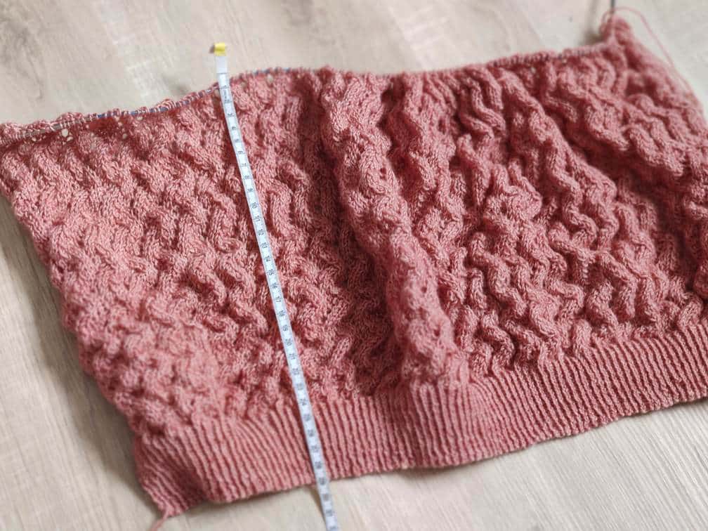 Gilet Albizia en cours de tricot