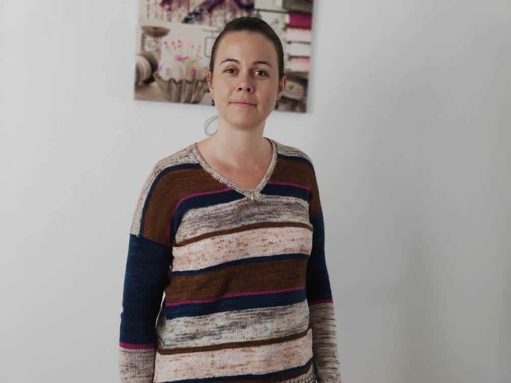 Pull col V au tricot polygonia