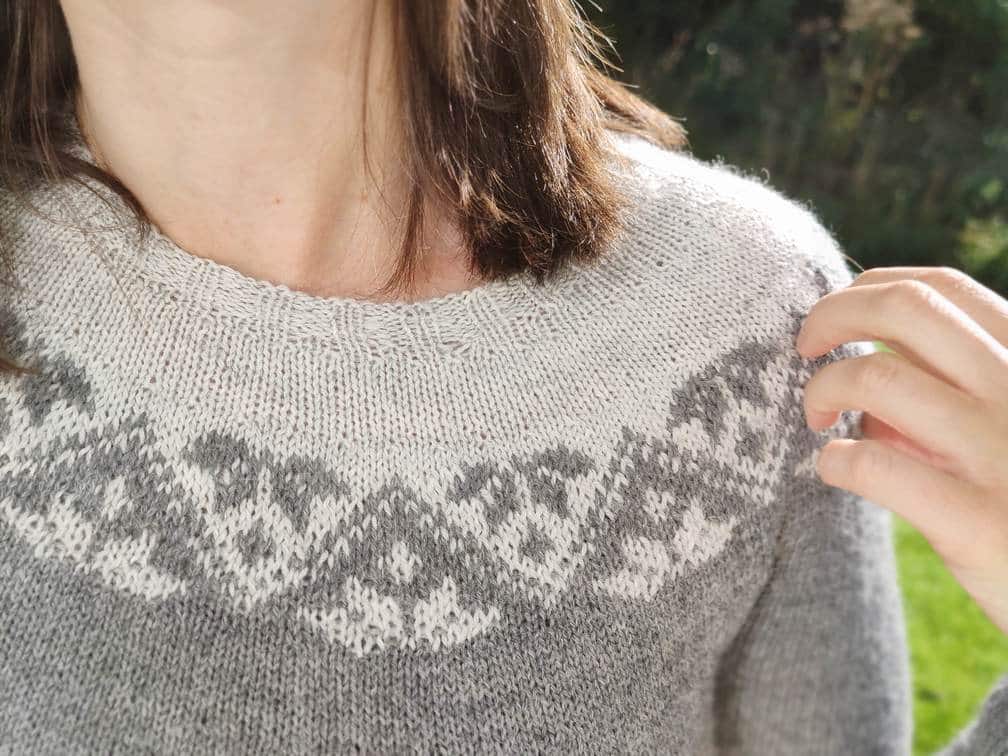 Ixia (sweater)- pull jacquard au tricot