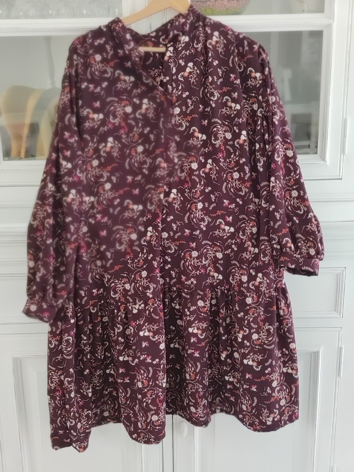 Robe Ursulla - LMV