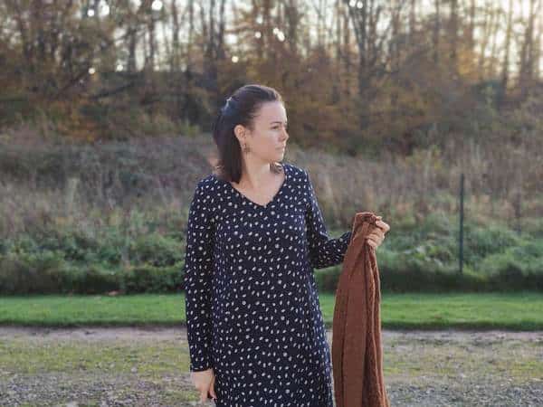 Ma tenue favorite de l'automne- Tenue handmaid - Robe Raven - Gilet Belladonna