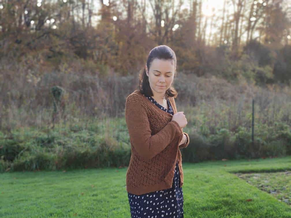 Ma tenue favorite de l'automne- Tenue handmaid - Robe Raven - Gilet Belladonna