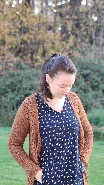 Ma tenue favorite de l'automne- Tenue handmaid - Robe Raven - Gilet Belladonna