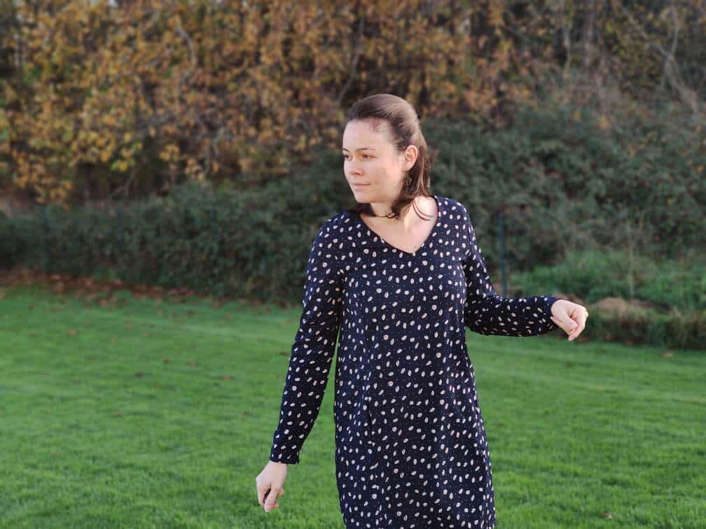 Ma tenue favorite de l'automne- Tenue handmaid - Robe Raven - Gilet Belladonna