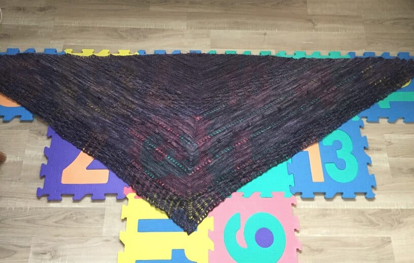 Comment et pourquoi bloquer son projet tricot? - Maloraé Designs