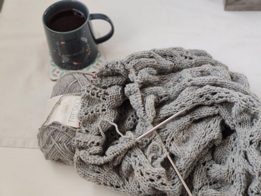 Fougère cardigan - tricot pour femme - Maloraé Designs