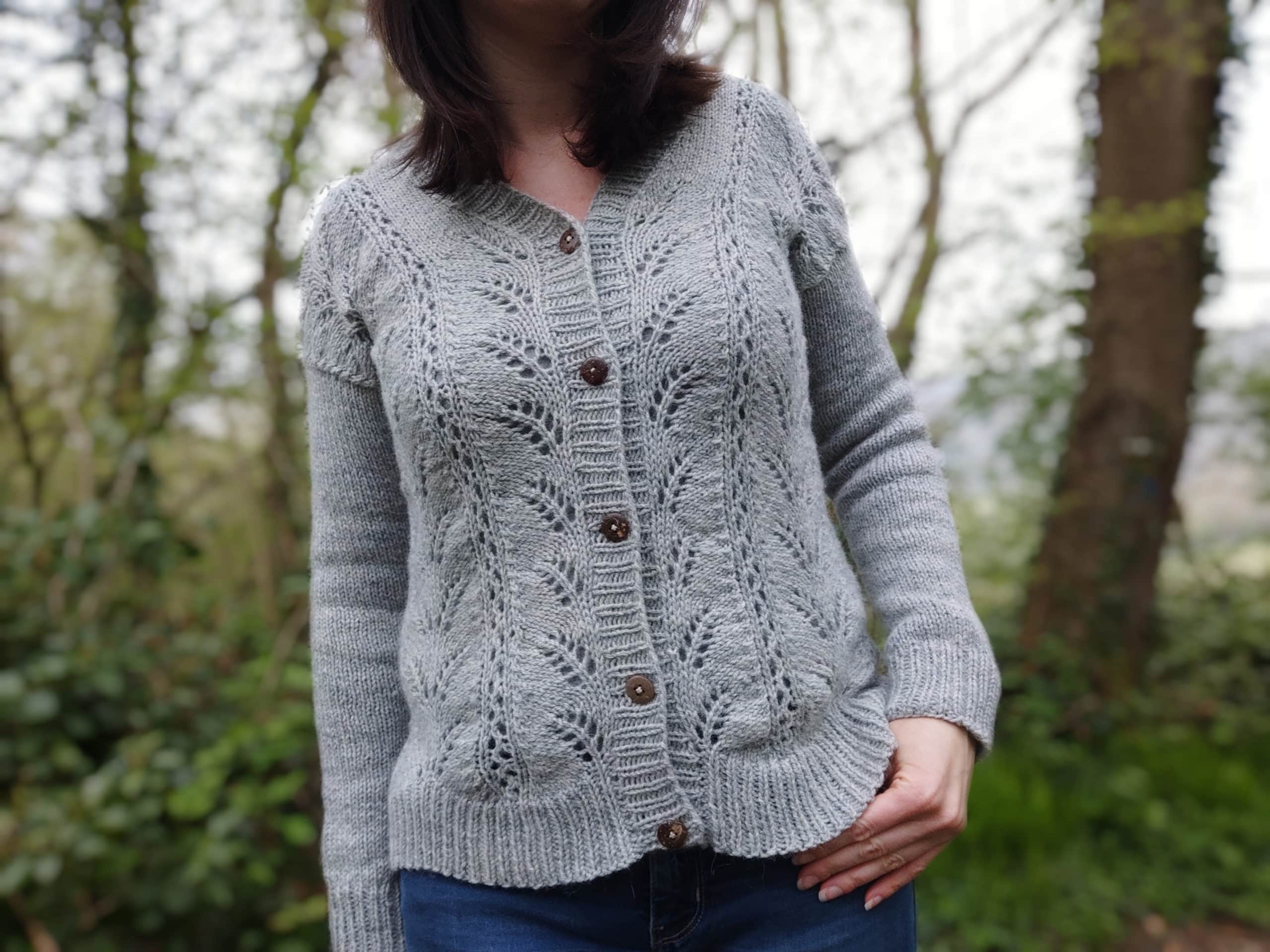 Fougère cardigan - Modèle au tricot pour femme - Maloraé Designs