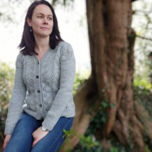 Fougère cardigan - Modèle au tricot pour femme - Maloraé Designs