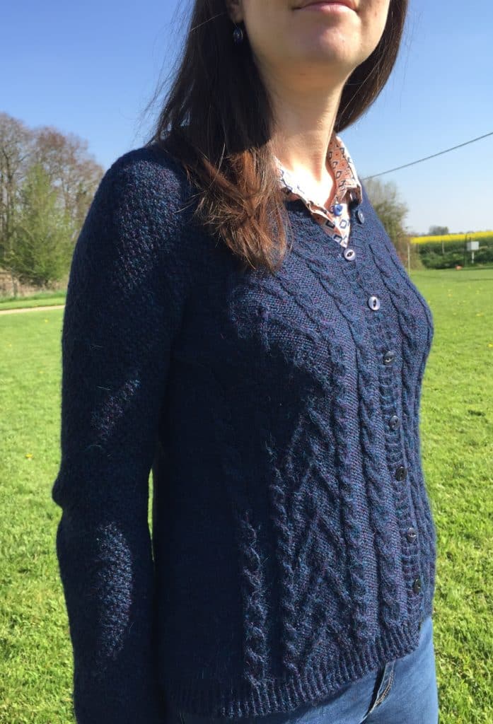 Gilet Échinops - Modèke au tricot pour femme - Maloraé Designs