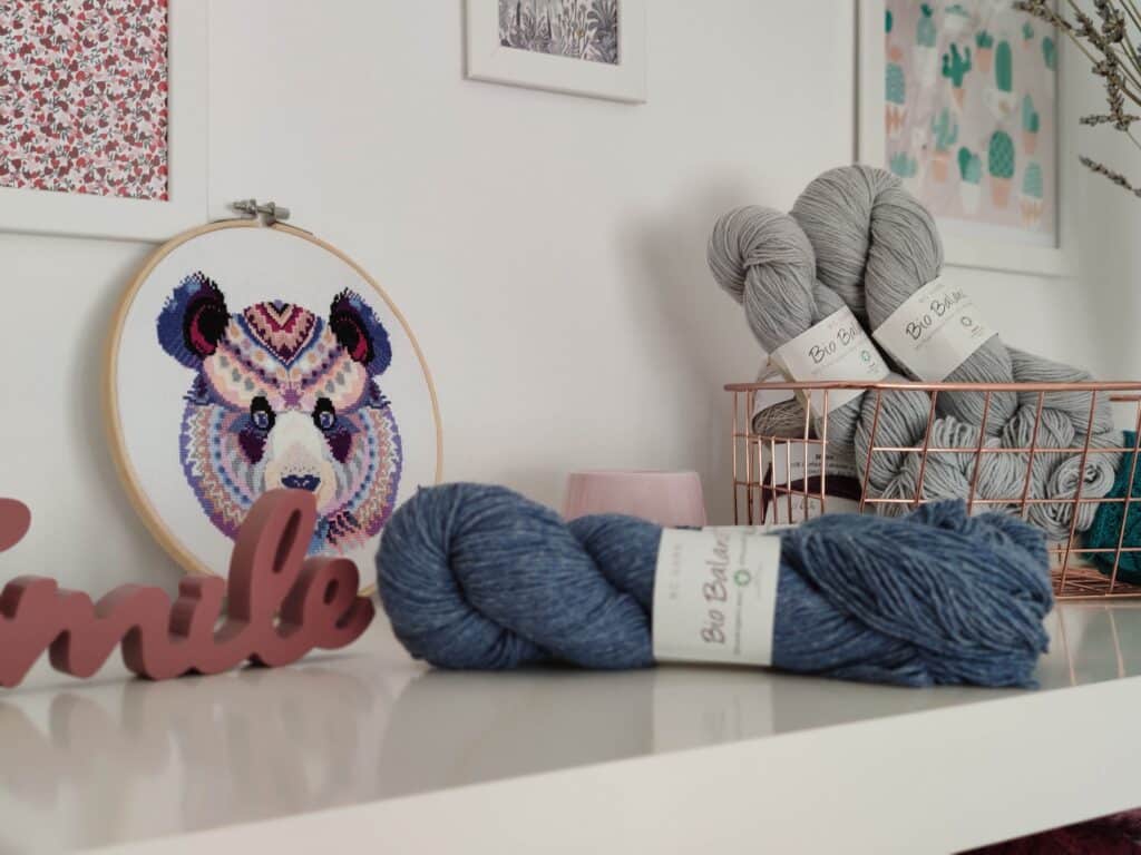 Tricoter en été, quelles matière choisir? - Maloraé Designs