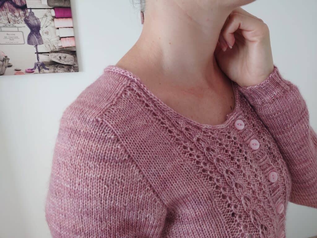 Gilet Nahéma - Résumé de Juillet - Tricot - Maloraé Designs