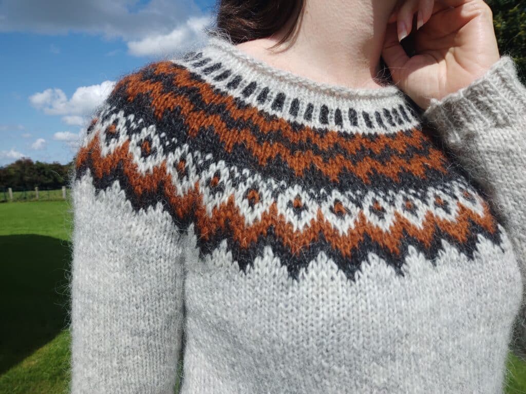 Uncinia -Pull jacquard femme au tricot - Maloraé Designs