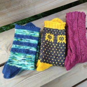 Collection de chaussettes au tricot- Camassia - Amarante - Heliante - Maloraé Designs