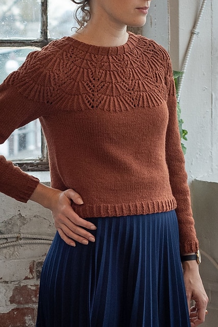 Catedral Pullover - Patron tricot gratuit femme - Maloraé Designs