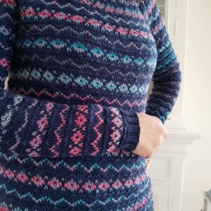 Tyllandsia - Pull femme en jacquard - Patron de tricot - Maloraé Designs