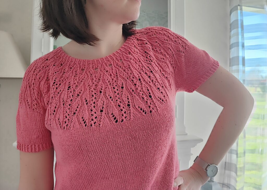 Deux nouveaux patrons de tricot printaniers (Appel au test)! - Calisia - Tee-shirt en dentelle en yoke - Maloraé Designs