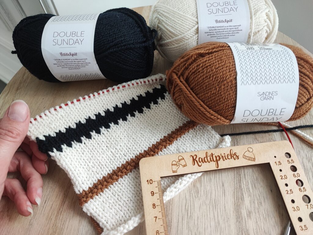 Appel au test tricot top secret - Maloraé Designs
