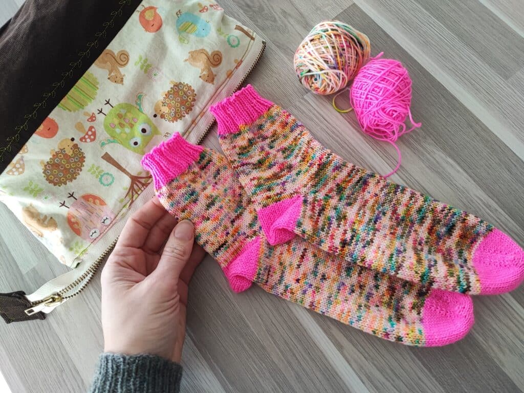 Podcast créatif - Épisode 33 - Chaussettes au tricot - Tutoriel gratuit - Maloraé Designs