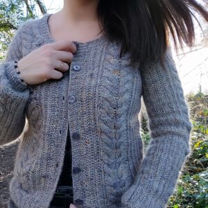 Linen cardigan - Gilet pour femme au tricot - Mars 2022 - Côtes anglaises et tosades - Maloraé Designs