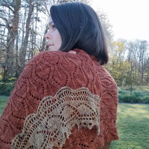 Wildflowers wrap - Étole tricotée en dentelle - Patron de tricot - Maloraé Designs