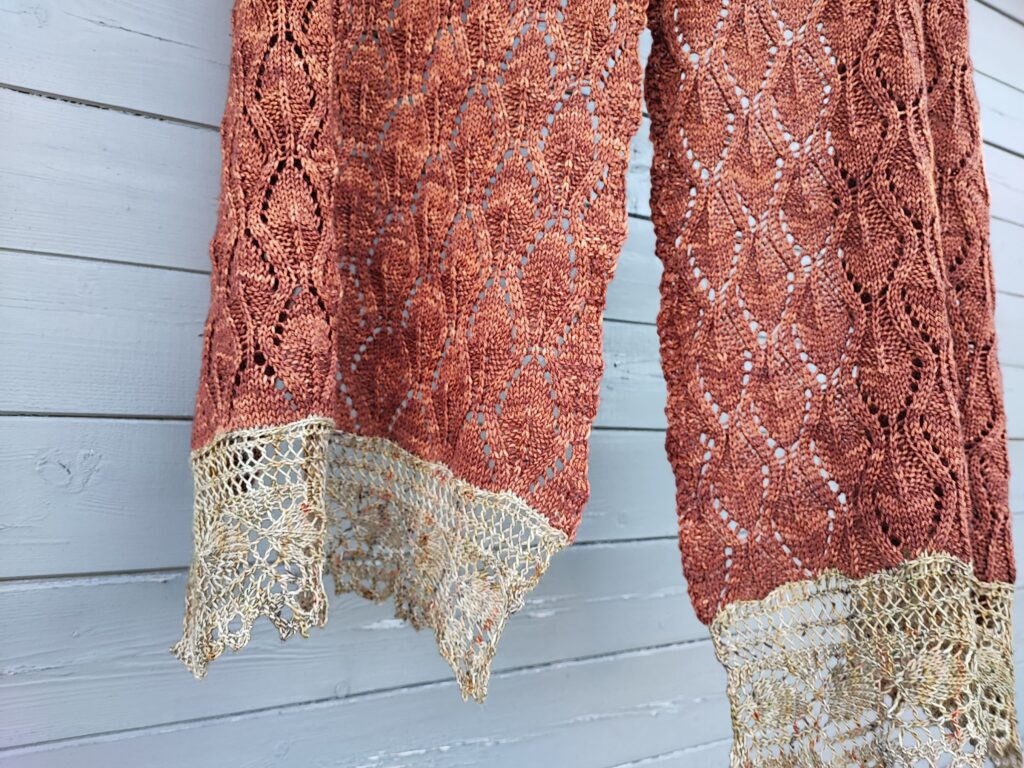 Wildflowers wrap - Étole tricotée en dentelle - Patron de tricot - Maloraé Designs