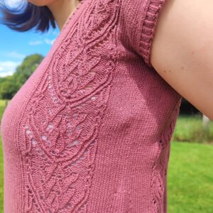 Fumaria - T-shirt au tricot pour femme en dentelle - Patron de tricot - Maloraé Designs