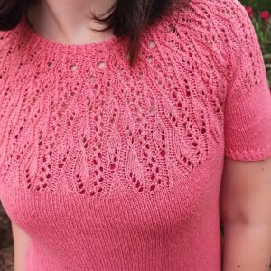 Calisia - tee-shirt en yoke et dentelle - Patron de tricot femme - Maloraé Designs