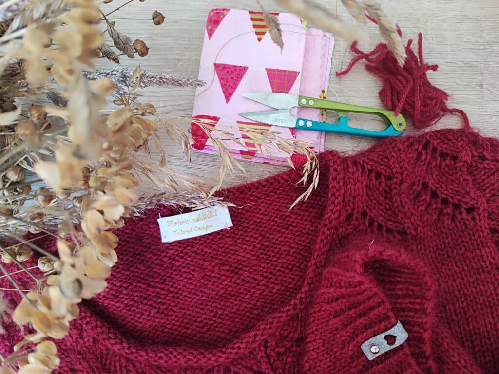 Irésine - Pull au tricot pour femme - Dentelle - Maloraé Designs