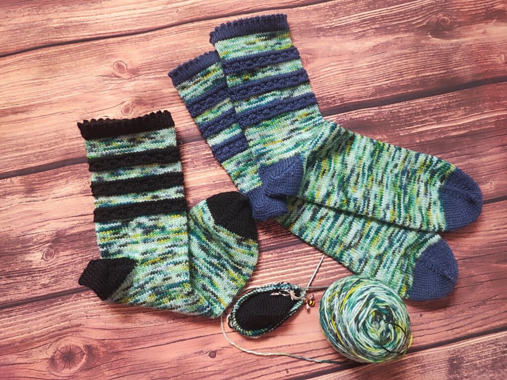 Chaussettes Camassia - Chaussettes faciles au tricot - Chaussettes - Maloraé Designs