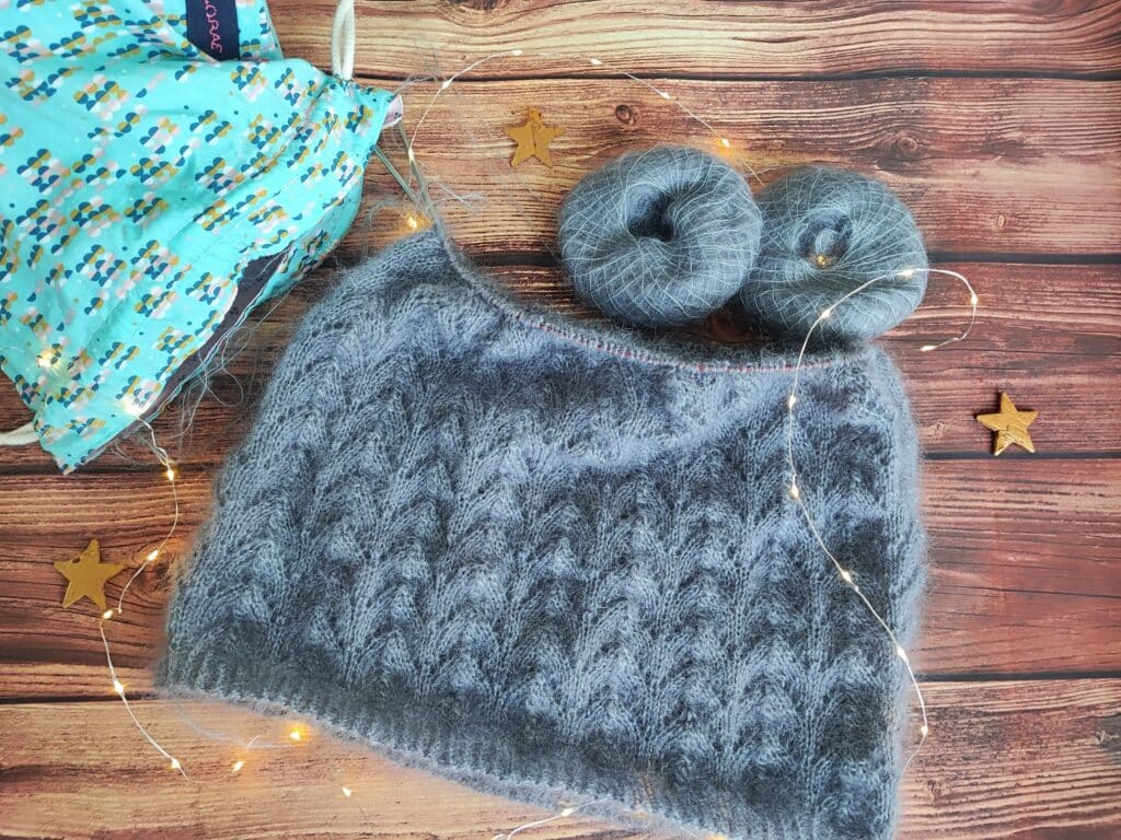 Akebia - Pull femme tricoté en dentelle -Mohair - Podcast épisode 41 - Maloraé Designs