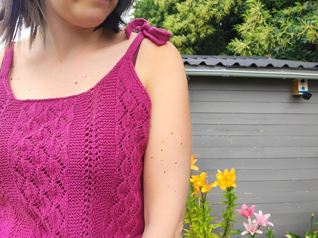 Scopolia - Débardeur au tricot pour femme - Patron tricot - Dentelle - Maloraé Designs
