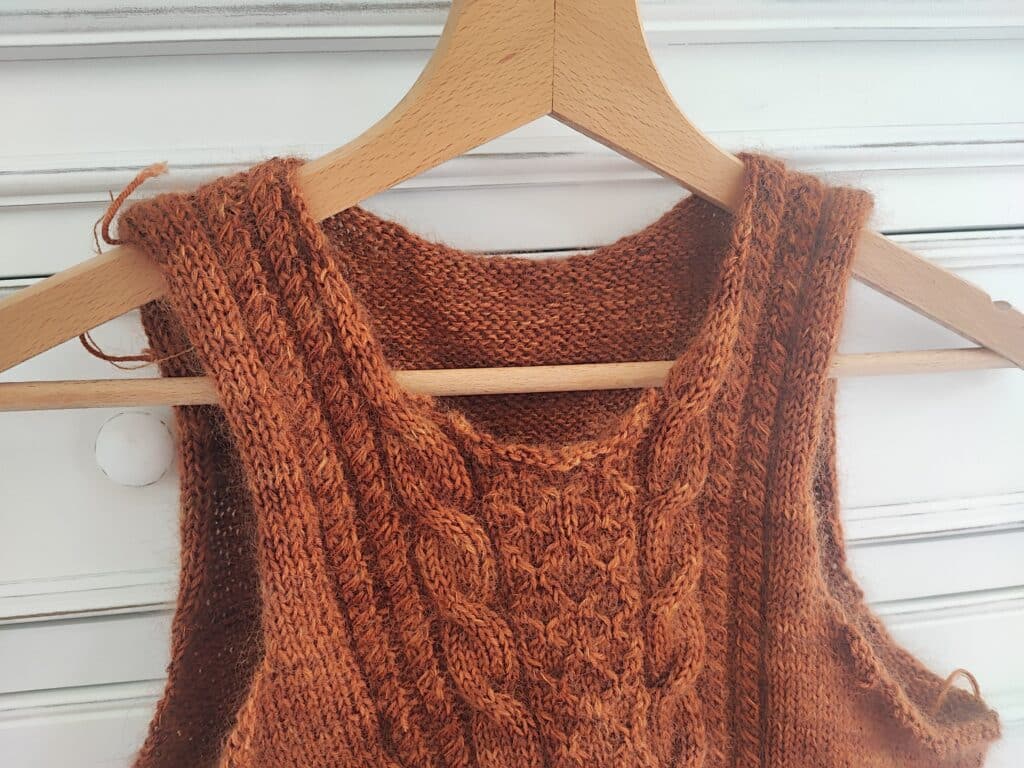 Diervilla, une robe au tricot top secret! (Appel au test) - Patron de tricot - Maloraé Designs