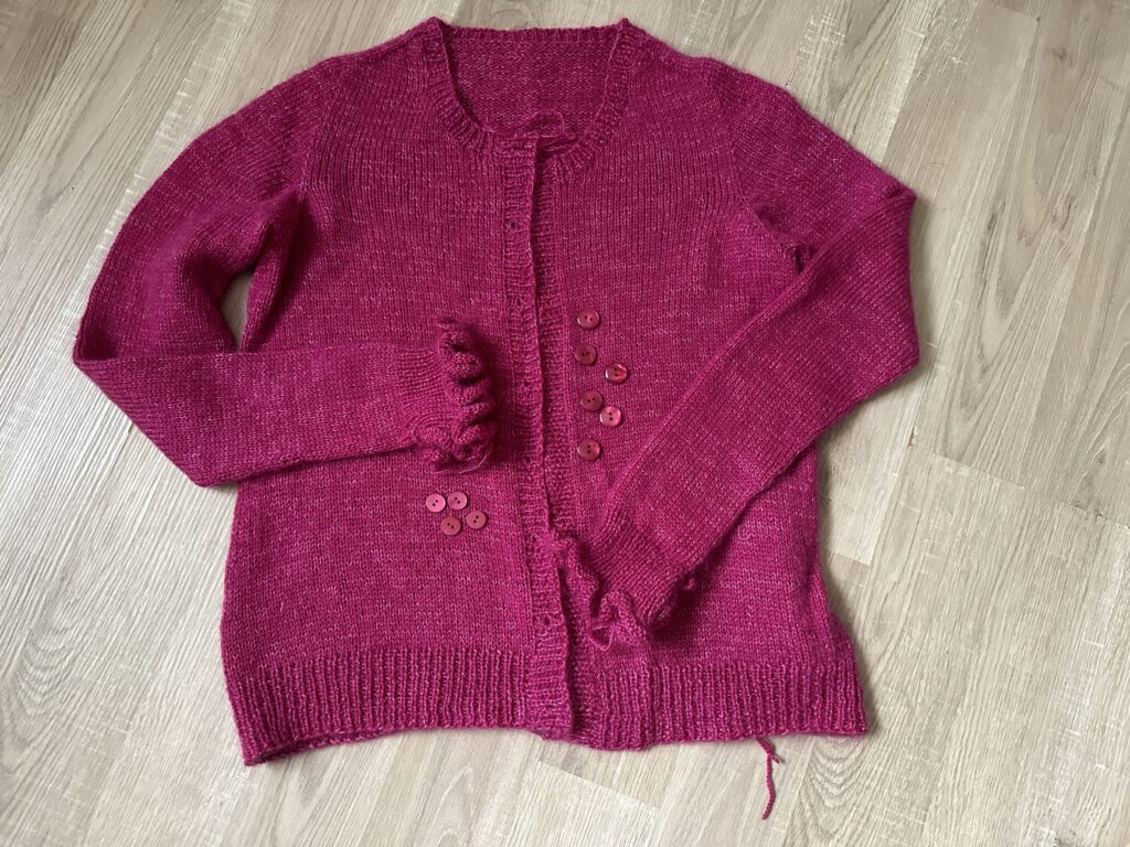 Gilet Sidlacea - Patron de tricot femme - Résumé de septembre 2023 - Maloraé Designs