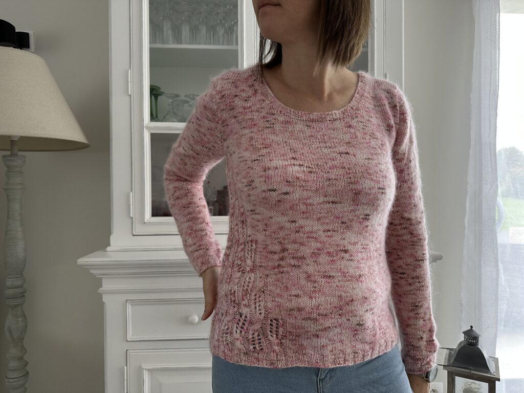 Arabis - Pull femme au tricot - Dentelle et torsades - Maloraé Designs