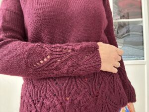 Hollyberry, un pull cosy en dentelle ! (Appel au test) - Pull au tricot - Maloraé Designs
