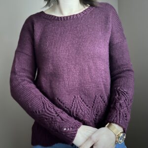 Hollyberry, une jolie dentelle pour ce pull au tricot ! - Pull au tricot - Maloraé Designs