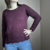 Hollyberry, une jolie dentelle pour ce pull au tricot ! - Pull au tricot - Maloraé Designs