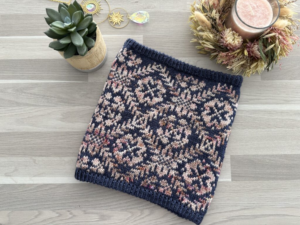 Col Byblys - Version 3 - Patron de tricot - Maloraé Designs