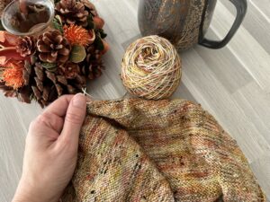 Tweedy sweater, un pull basique au tricot ! (Appel au test) - Patron de tricot femme - Maloraé Designs