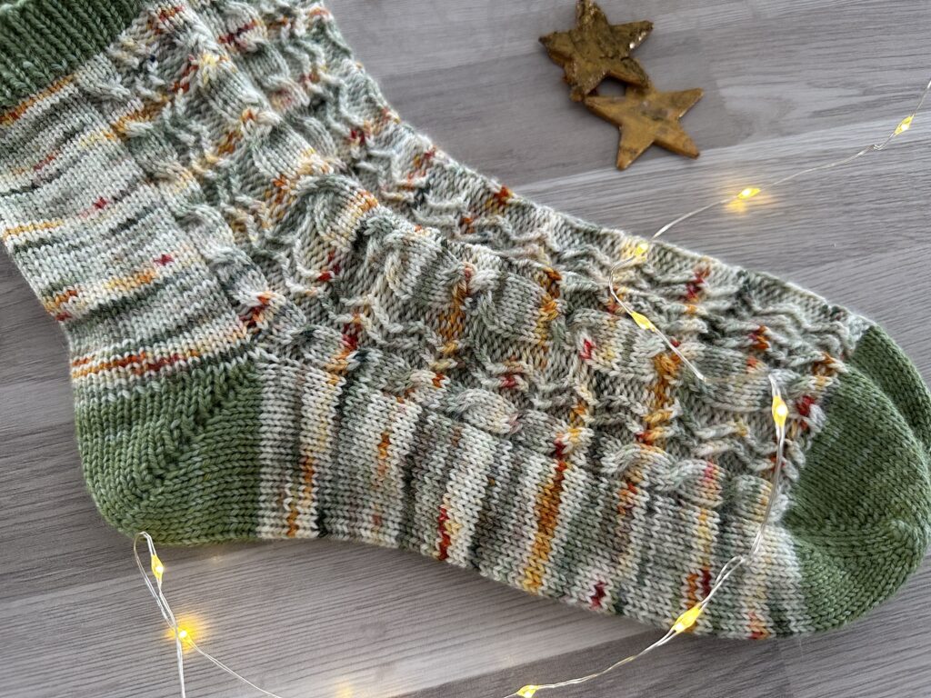 Chaussettes Lannister - Collection de chaussettes GOT au tricot ! - Patron de tricot - Game of thrones - Maloraé Designs