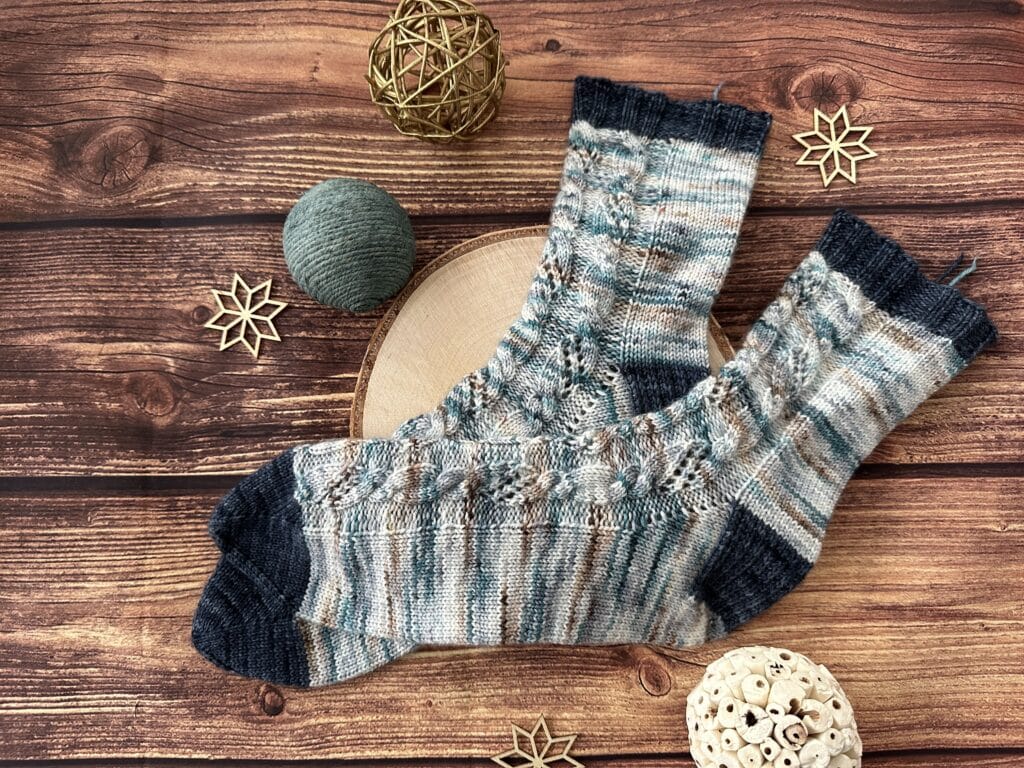 Chaussettes Winterfell - Collection de chaussettes GOT au tricot ! - Patron de tricot - Game of thrones - Maloraé Designs