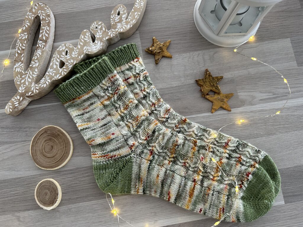 Chaussettes Lannister - Collection de chaussettes GOT au tricot ! - Patron de tricot - Game of thrones - Maloraé Designs