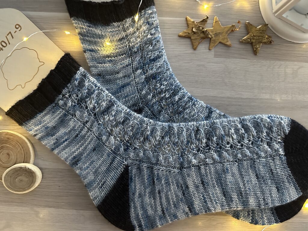 Chaussettes Winter is here - Collection de chaussettes GOT au tricot ! - Patron de tricot - Game of thrones - Maloraé Designs