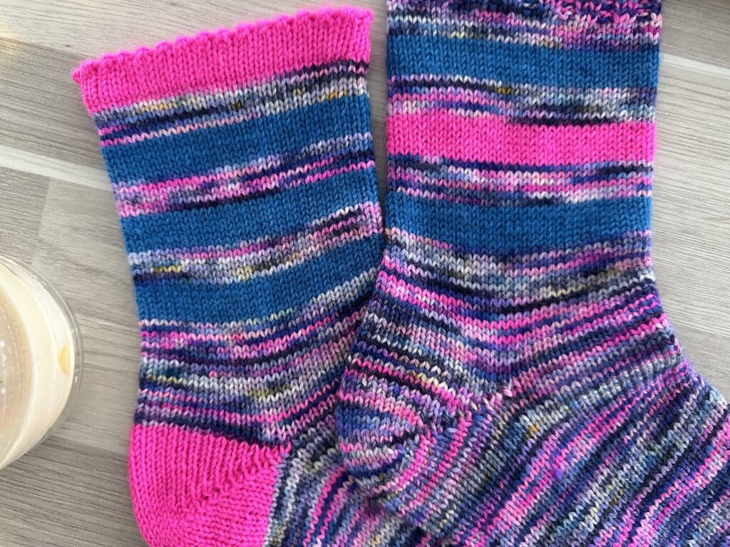 Your name socks - Patron de tricot de chaussettes - Maloraé Designs