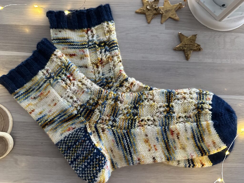 Chaussettes Dothraki - Collection de chaussettes GOT au tricot ! - Patron de tricot - Game of thrones - Maloraé Designs