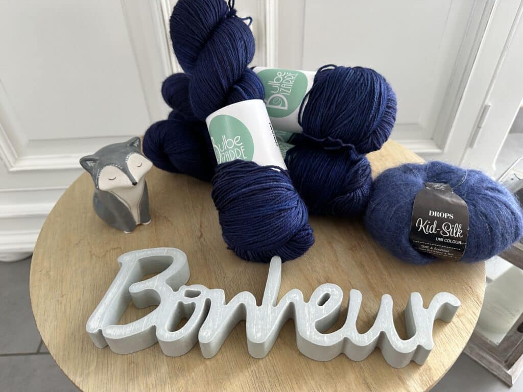 Résumé mai 2024 - Un salon tricot et des achats ! Jolies laines Bulbe bizarre- Maloraé Designs