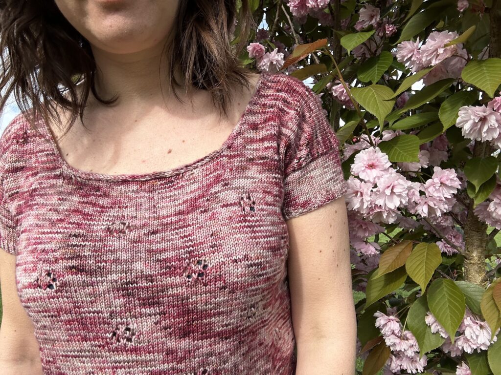 Liseron, un joli top estival tricoté en dentelle ! - Patron de tricot femme - Maloraé Designs